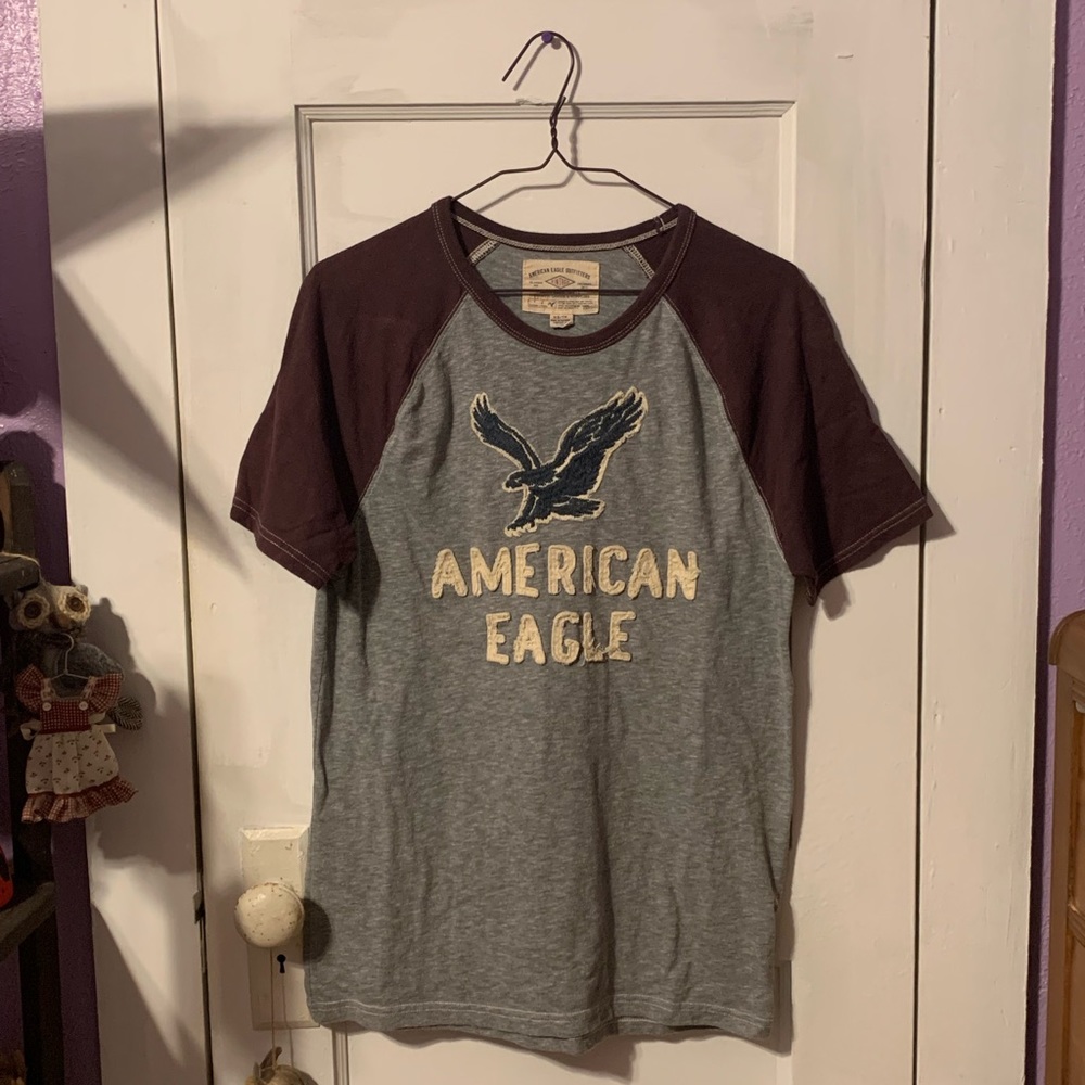 American Eagle Outfitters Classic Fit Men’s Tee